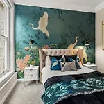 30 Percent Off! The Exquisite Gems Of - Garden Terrace *