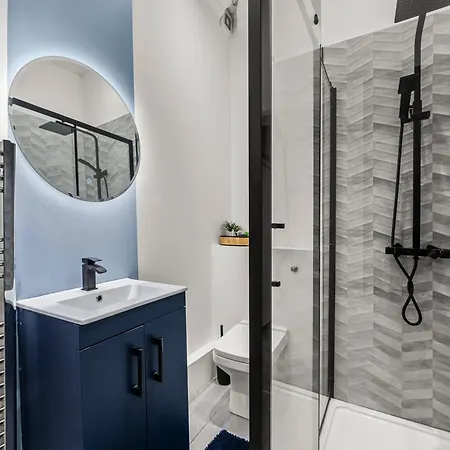 30 Percent Off! The Exquisite Gems Of - Garden Terrace Apartment Whitby