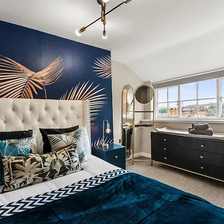 30 Percent Off! The Exquisite Gems Of - Garden Terrace * Whitby