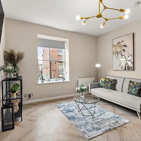 30 Percent Off! The Exquisite Gems Of - Garden Terrace Apartmán