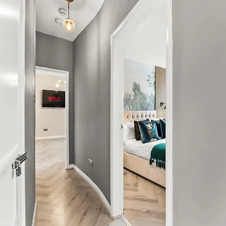 30 Percent Off! The Exquisite Gems Of - Garden Terrace Whitby