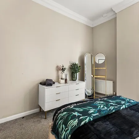 Apartament 30 Percent Off! The Exquisite Gems Of - Garden Terrace Whitby