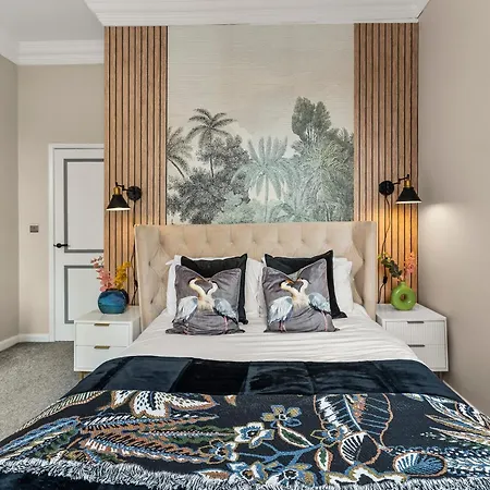 30 Percent Off! The Exquisite Gems Of - Garden Terrace Whitby