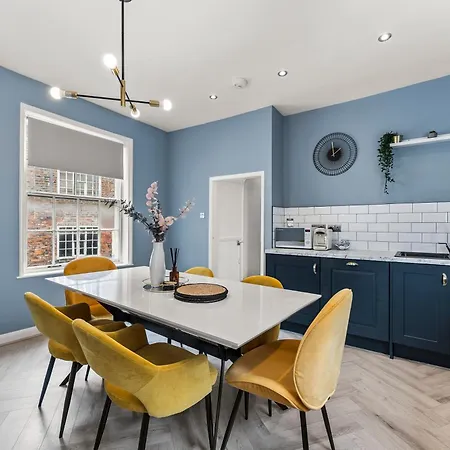 30 Percent Off! The Exquisite Gems Of - Garden Terrace